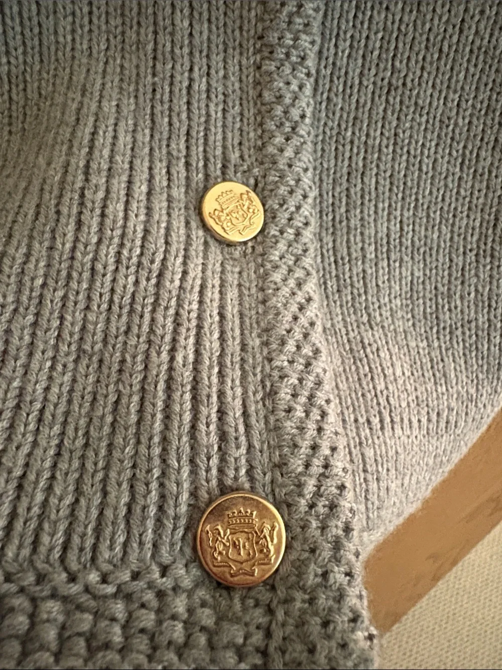 Abercrombie & Fitch Light Gray Ribbed Knit Button Vest - Picture 2 of 4